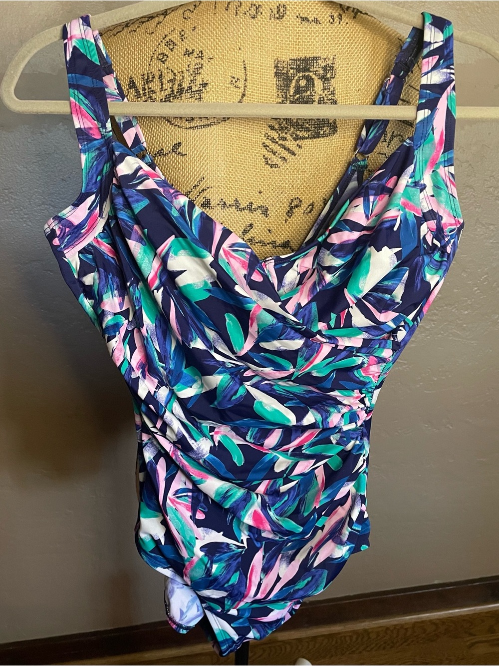 Talbots Navy Pink Floral-Print One-Piece Swimsuit NWT size 10